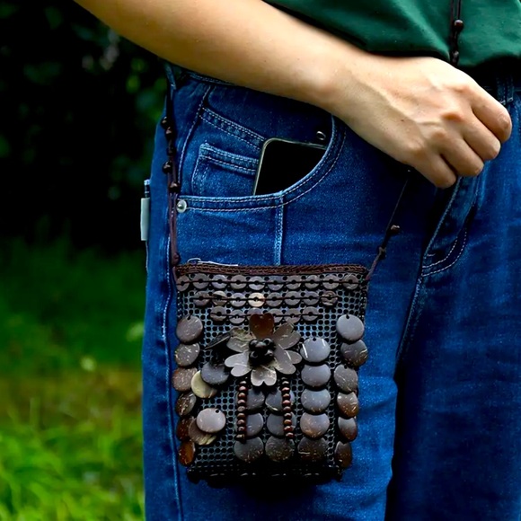 Retro Coconut Shell Bead Bag Bohemian Crossbody Handmade Mobile Phone bag NWT - Picture 3 of 7